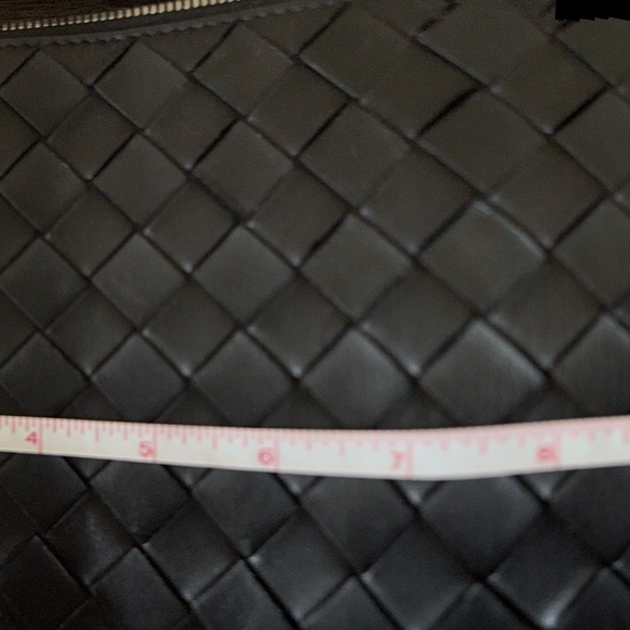 Bottega Veneta Intrecciato Crossbody/Belt Bag - Picture 14 of 16